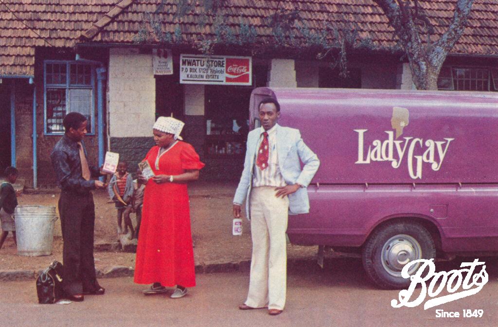 WBA BT 27 39 2 5 153 Lady Gay Van 1